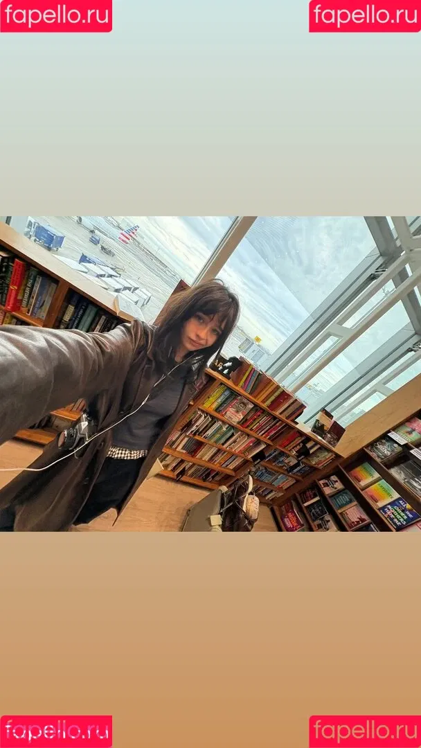 Malina Weissman / malinaweissman Onlyfans Photo Gallery 