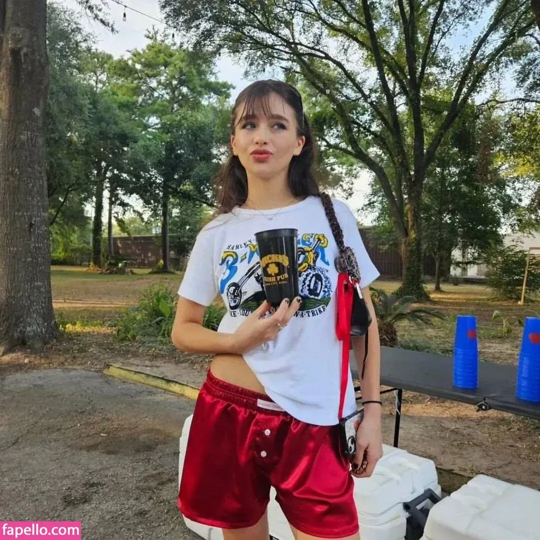Malina Weissman / malinaweissman Onlyfans Photo Gallery 