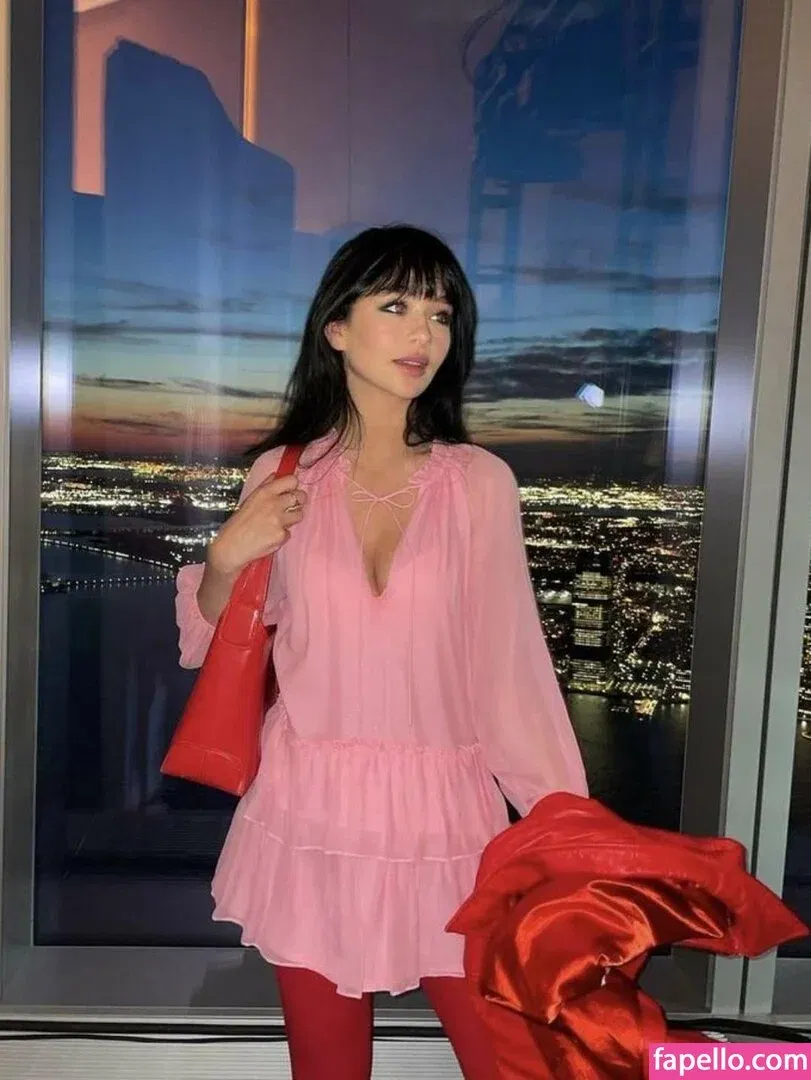 Malina Weissman / malinaweissman Onlyfans Photo Gallery 