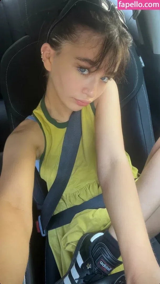 Malina Weissman / malinaweissman Onlyfans Photo Gallery 
