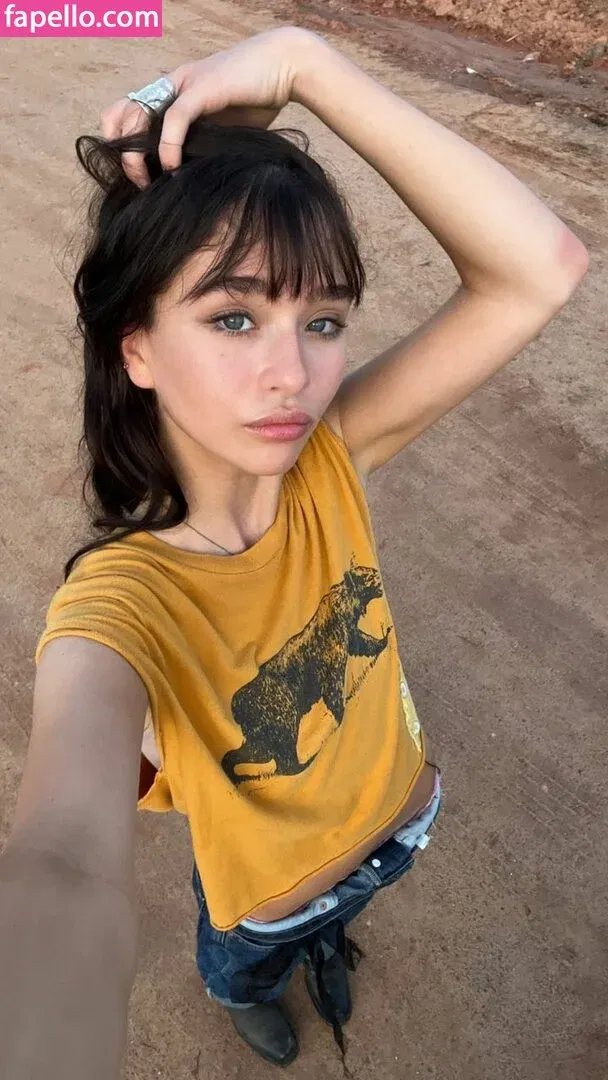 Malina Weissman / malinaweissman Onlyfans Photo Gallery 