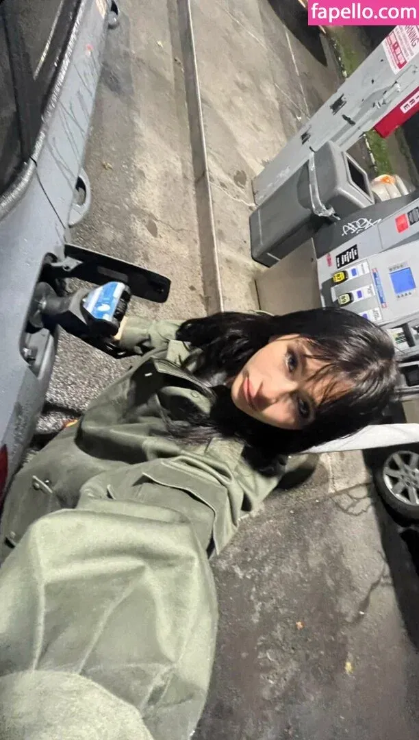 Malina Weissman / malinaweissman Onlyfans Photo Gallery 