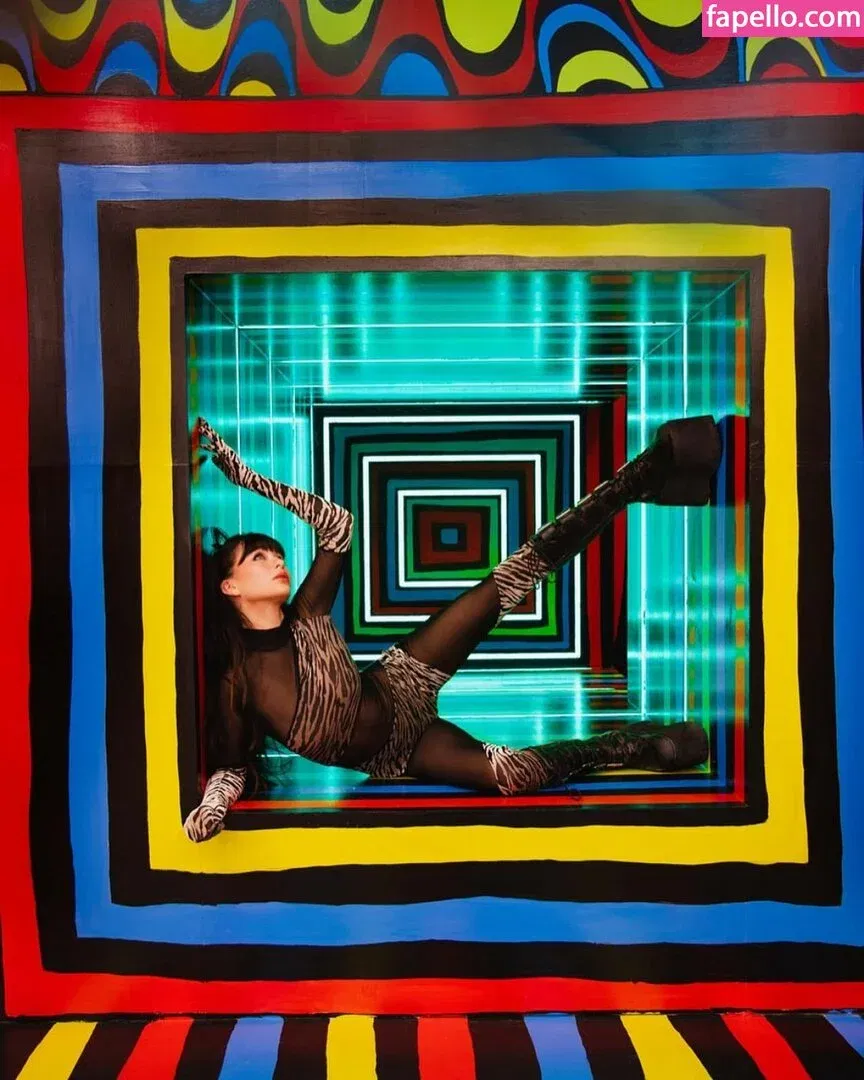 Malina Weissman / malinaweissman Onlyfans Photo Gallery 