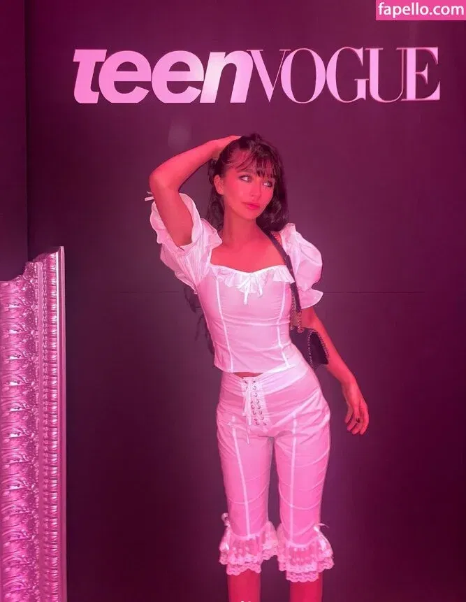 Malina Weissman / malinaweissman Onlyfans Photo Gallery 