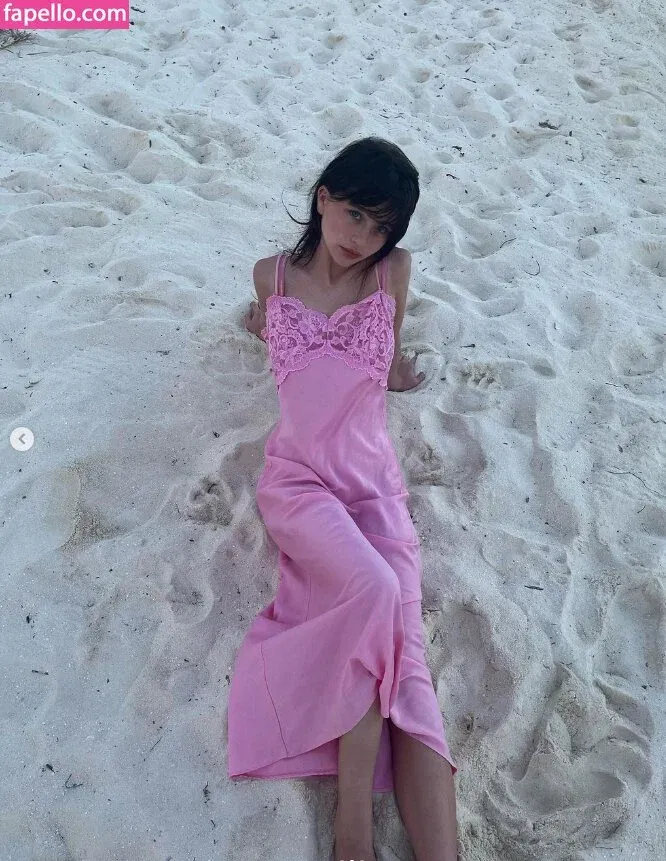 Malina Weissman / malinaweissman Onlyfans Photo Gallery 