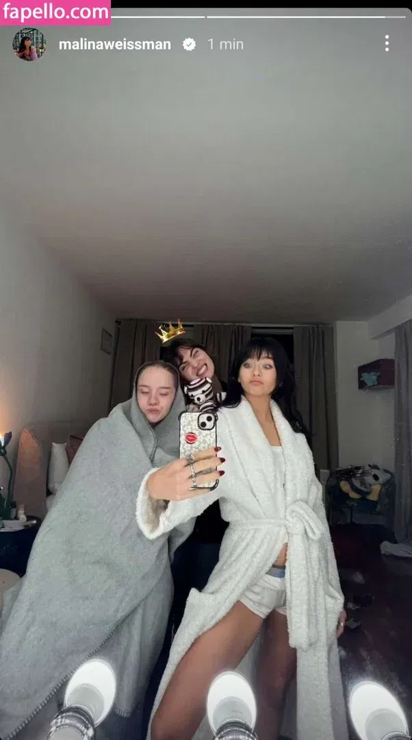 Malina Weissman / malinaweissman Onlyfans Photo Gallery 