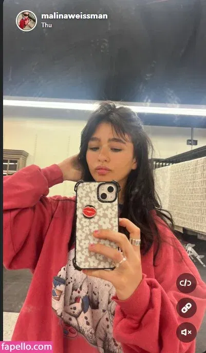 Malina Weissman / malinaweissman Onlyfans Photo Gallery 