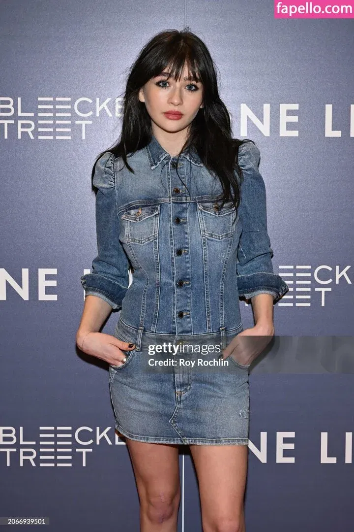 Malina Weissman / malinaweissman Onlyfans Photo Gallery 