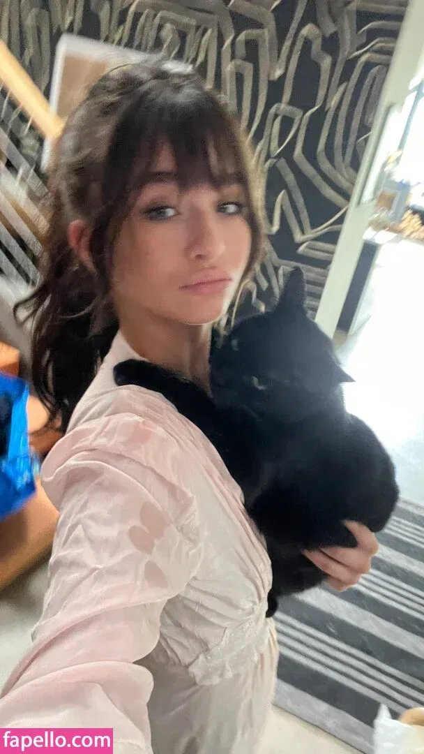 Malina Weissman / malinaweissman Onlyfans Photo Gallery 