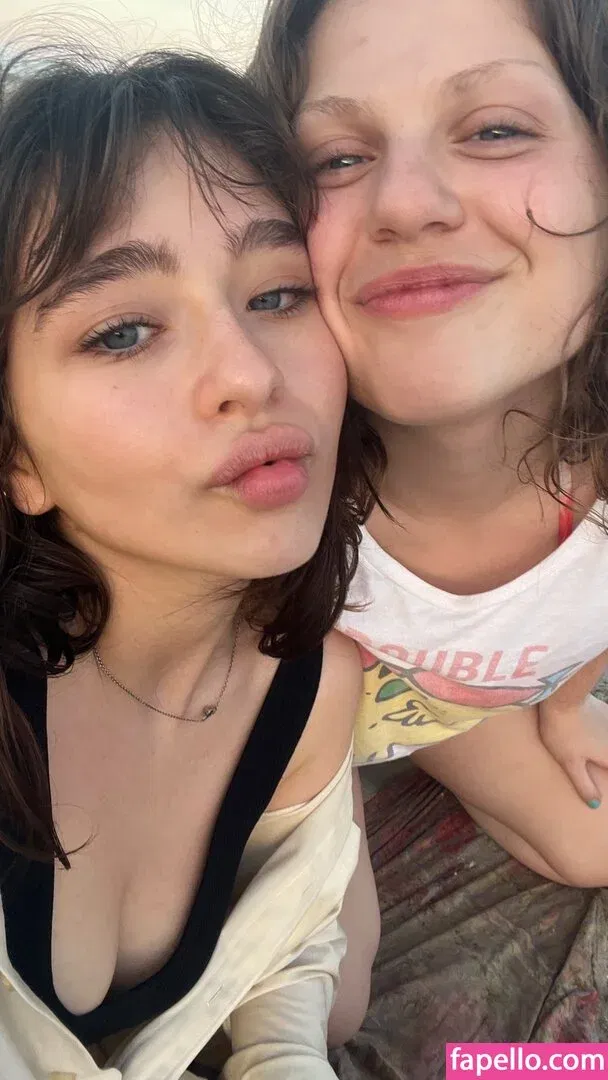 Malina Weissman / malinaweissman Onlyfans Photo Gallery 