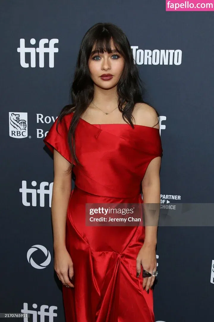 Malina Weissman / malinaweissman Onlyfans Photo Gallery 