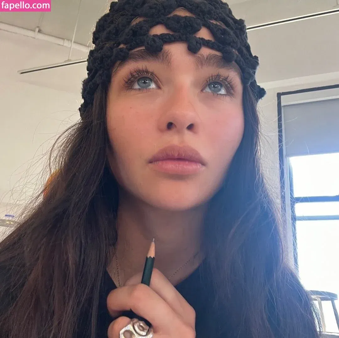 Malina Weissman / malinaweissman Onlyfans Photo Gallery 