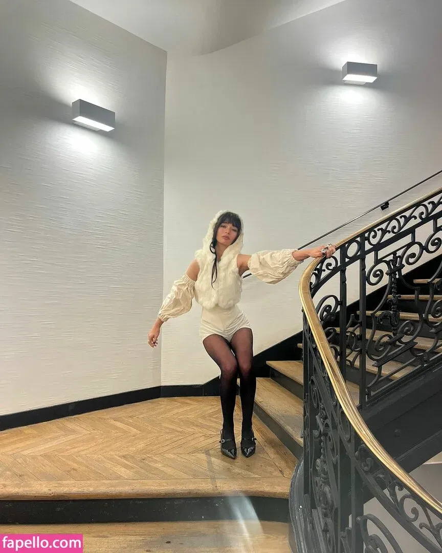 Malina Weissman / malinaweissman Onlyfans Photo Gallery 