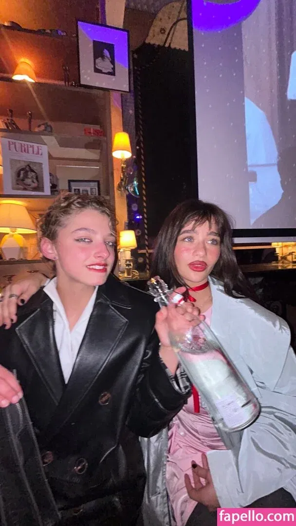 Malina Weissman / malinaweissman Onlyfans Photo Gallery 