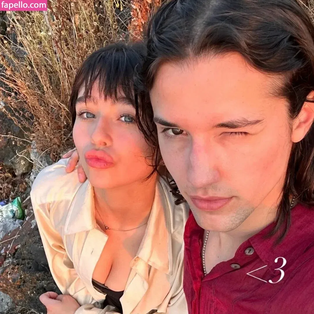 Malina Weissman / malinaweissman Onlyfans Photo Gallery 