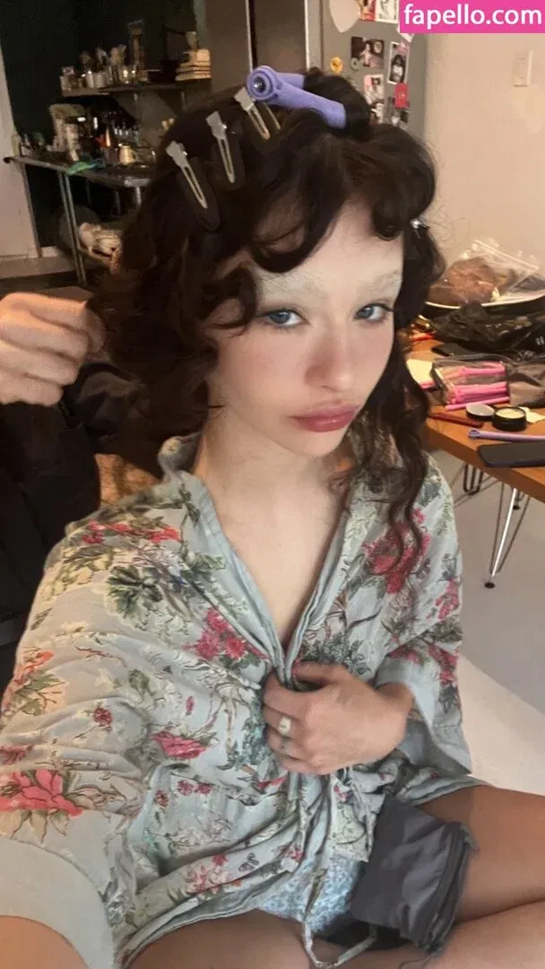 Malina Weissman / malinaweissman Onlyfans Photo Gallery 