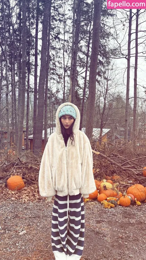 Malina Weissman / malinaweissman Onlyfans Photo Gallery 