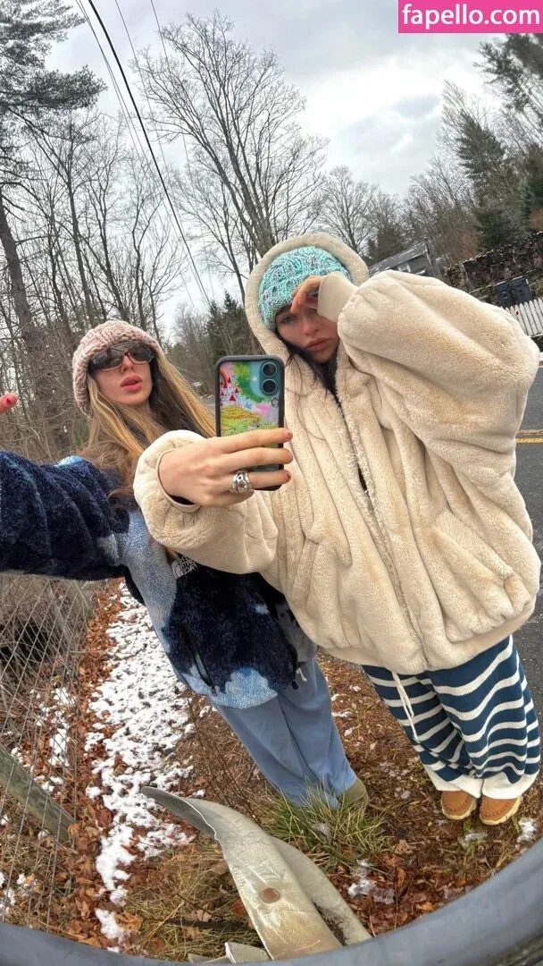 Malina Weissman / malinaweissman Onlyfans Photo Gallery 