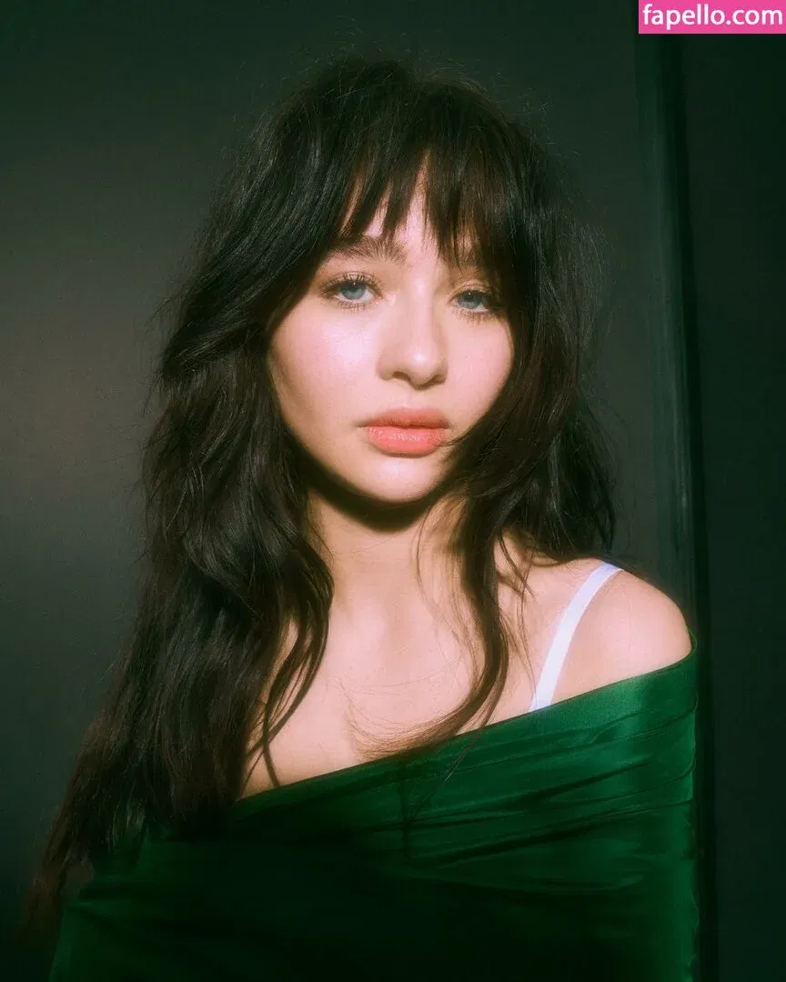 Malina Weissman / malinaweissman Onlyfans Photo Gallery 