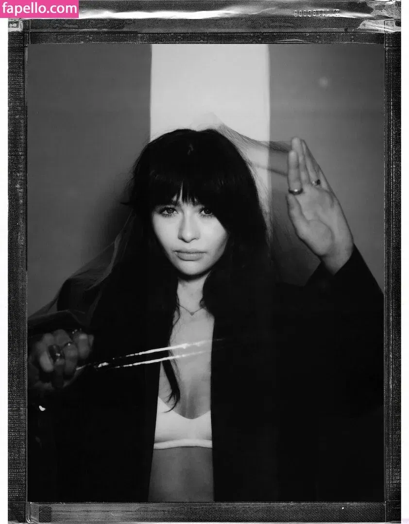 Malina Weissman / malinaweissman Onlyfans Photo Gallery 