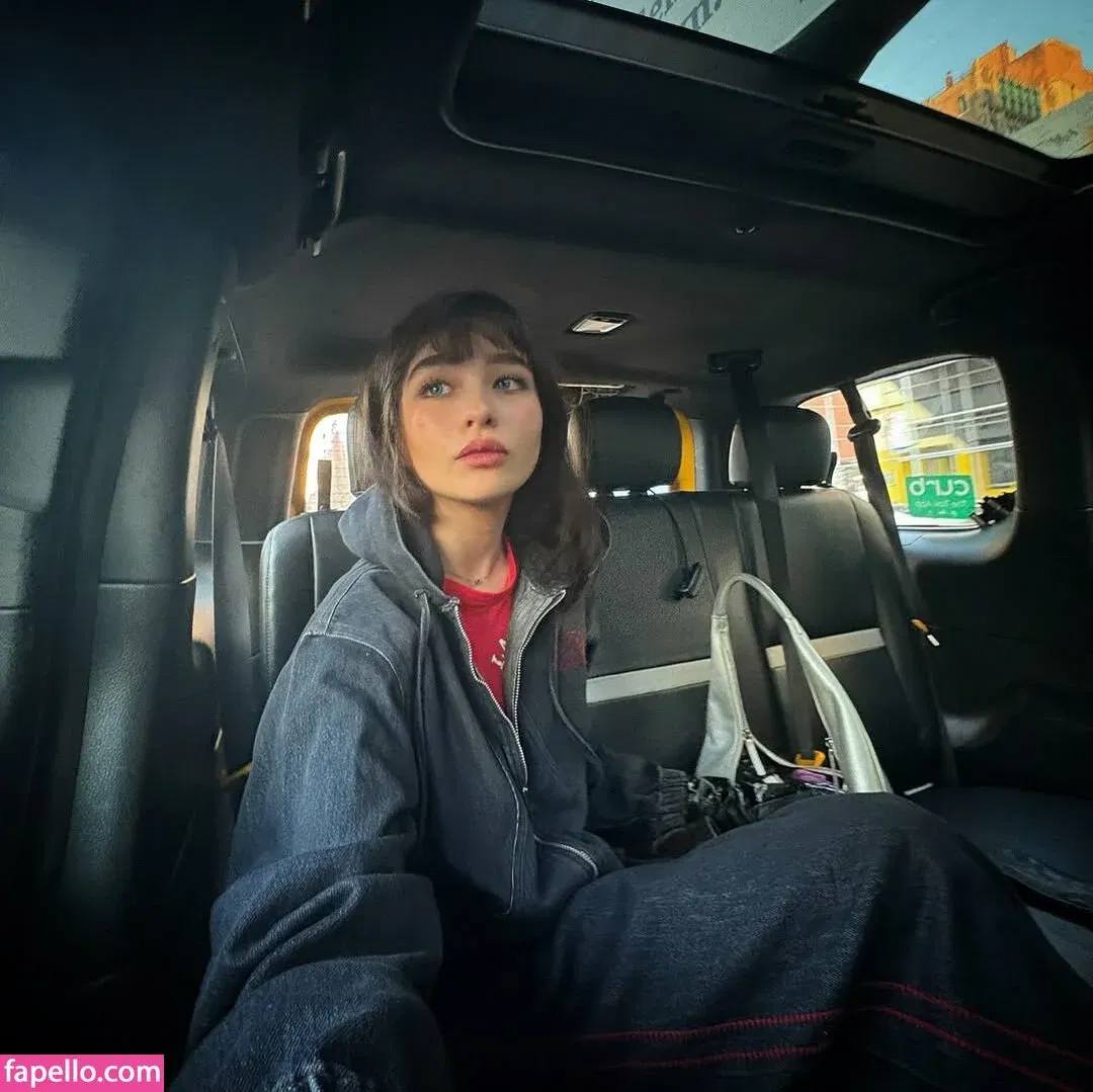 Malina Weissman / malinaweissman Onlyfans Photo Gallery 