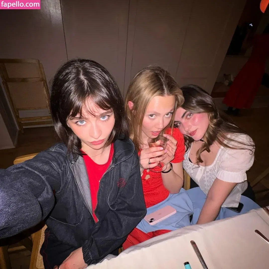 Malina Weissman / malinaweissman Onlyfans Photo Gallery 