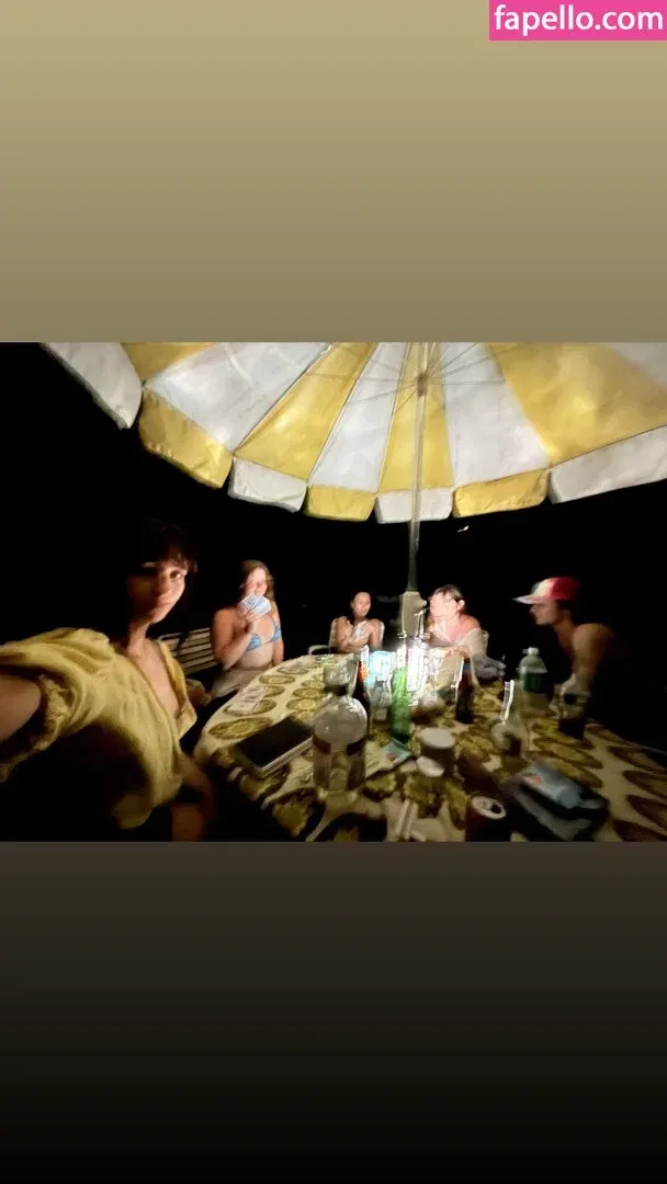 Malina Weissman / malinaweissman Onlyfans Photo Gallery 