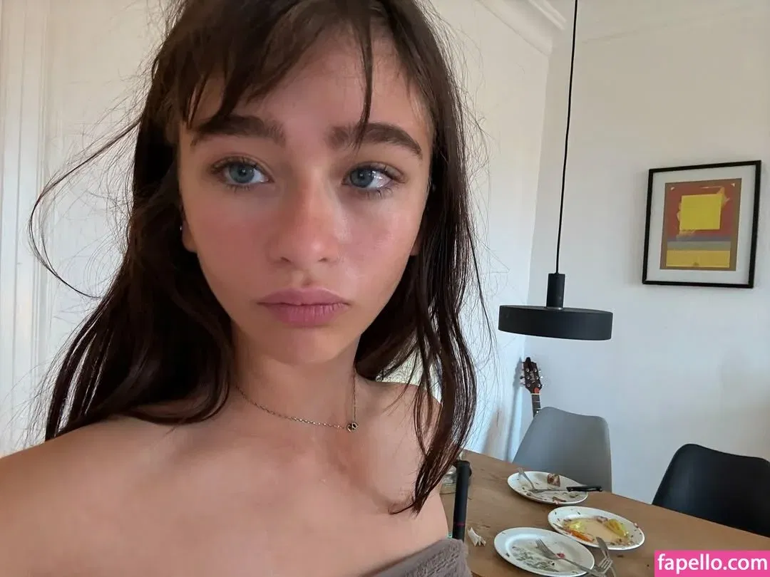 Malina Weissman / malinaweissman Onlyfans Photo Gallery 