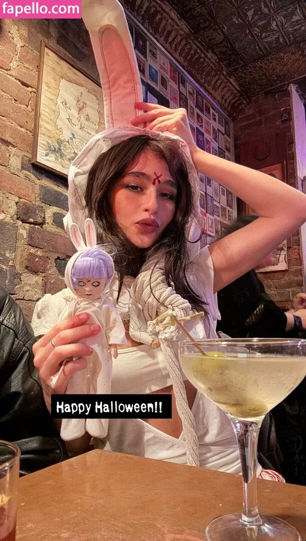 Malina Weissman / malinaweissman Onlyfans Photo Gallery 