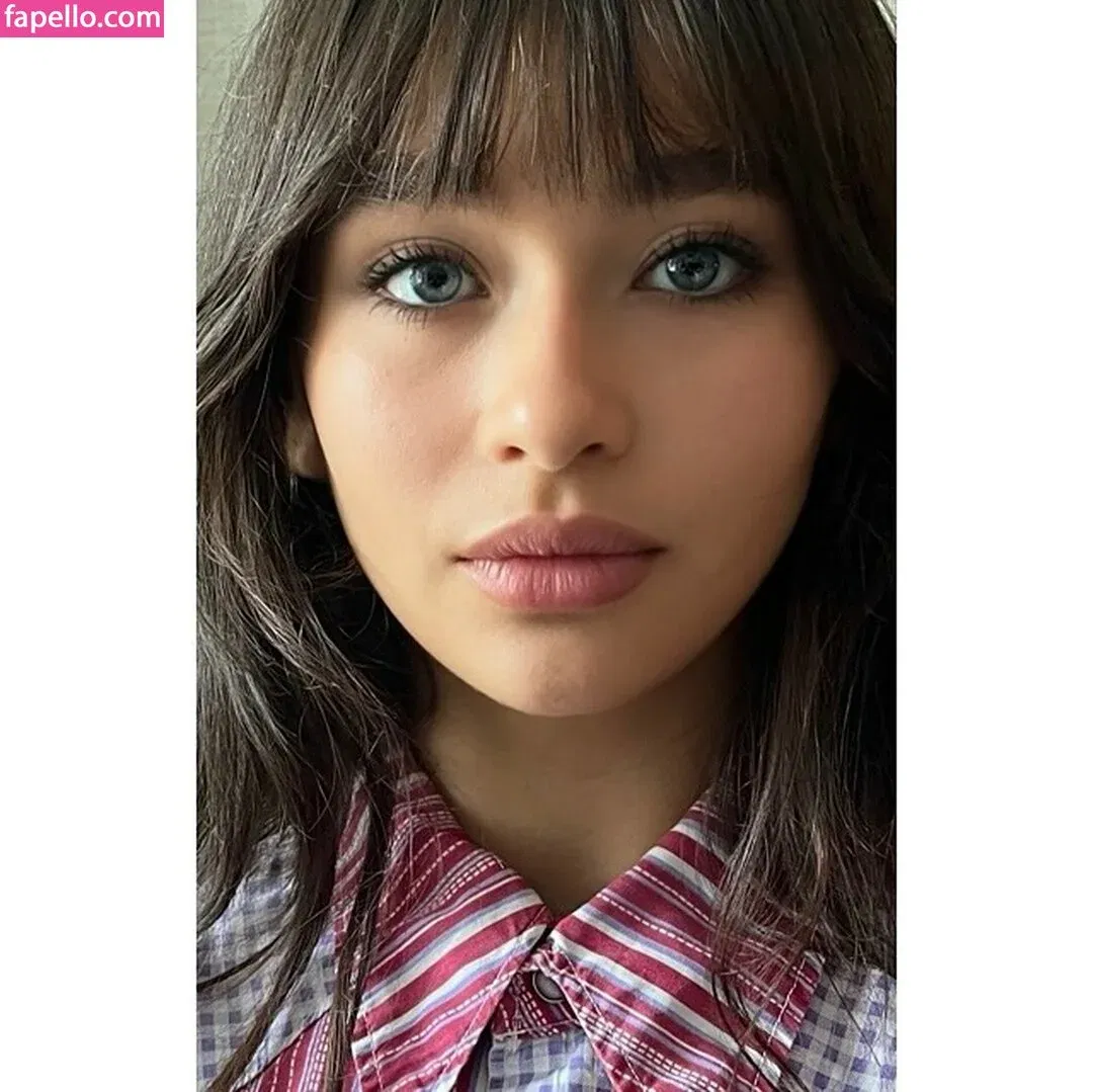 Malina Weissman / malinaweissman Onlyfans Photo Gallery 