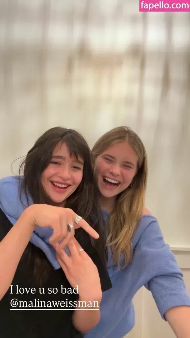 Malina Weissman / malinaweissman Onlyfans Photo Gallery 