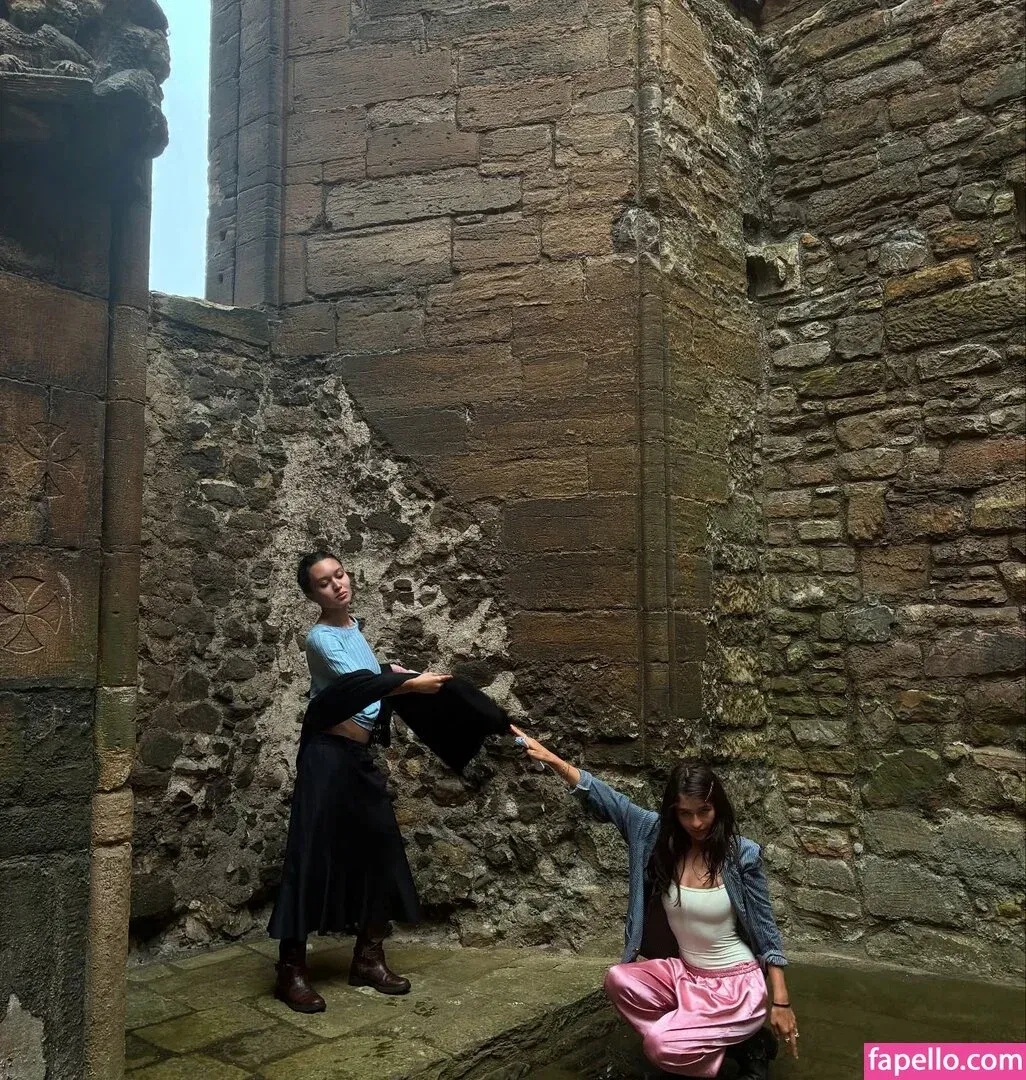 Malina Weissman / malinaweissman Onlyfans Photo Gallery 