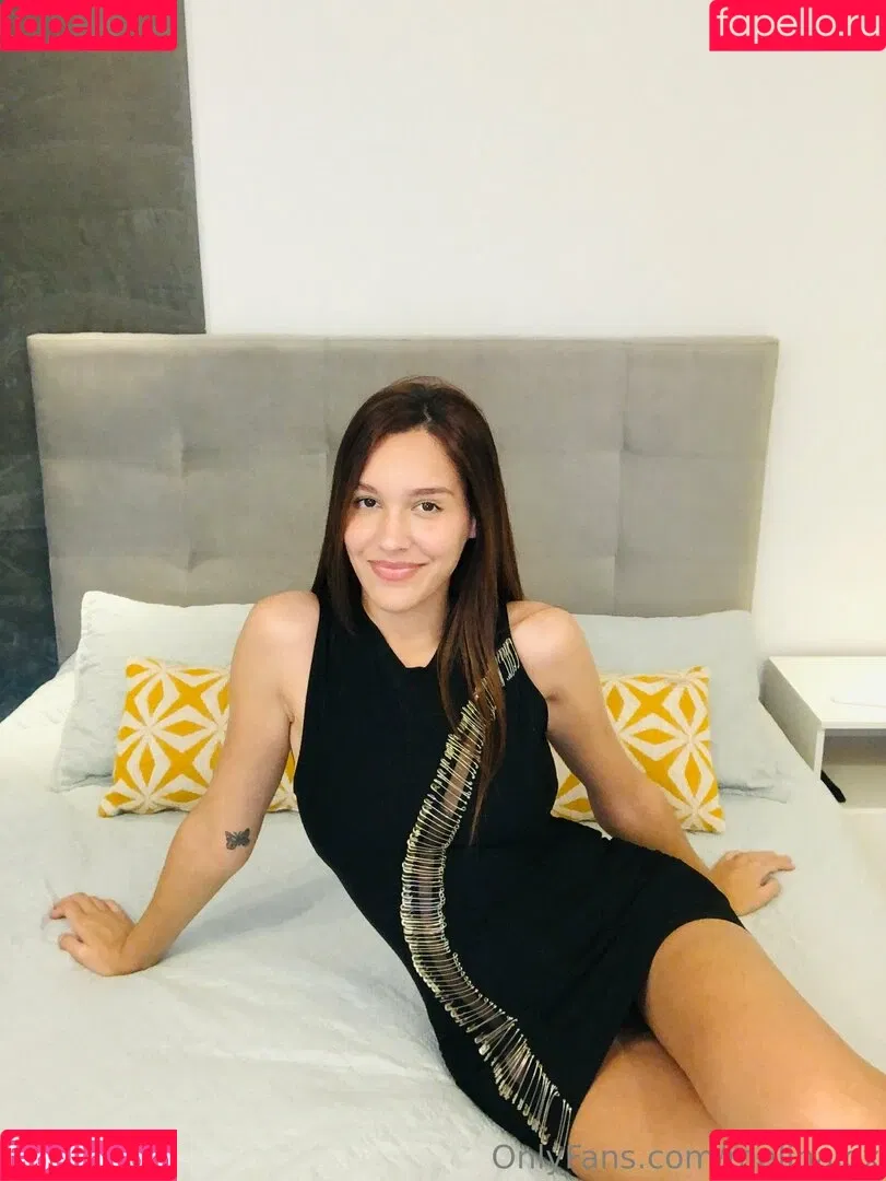 Melina Lox / melinalox Onlyfans Photo Gallery 
