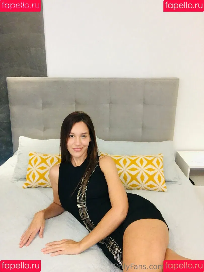 Melina Lox / melinalox Onlyfans Photo Gallery 