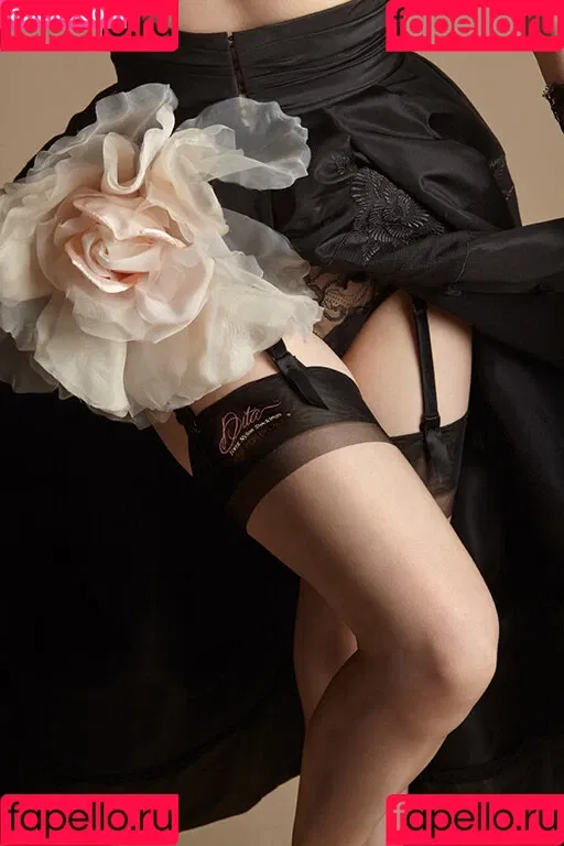 Dita Von Teese / Ditavonteese Onlyfans Photo Gallery 
