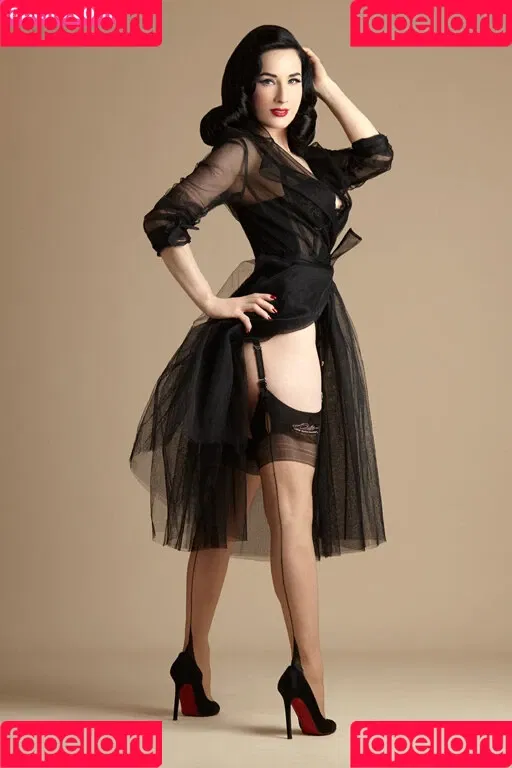 Dita Von Teese / Ditavonteese Onlyfans Photo Gallery 