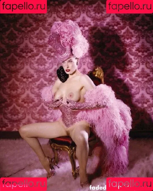 Dita Von Teese / Ditavonteese Onlyfans Photo Gallery 