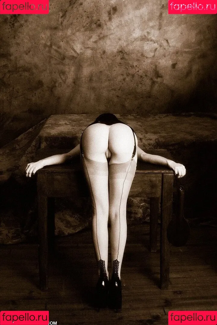 Dita Von Teese / Ditavonteese Onlyfans Photo Gallery 