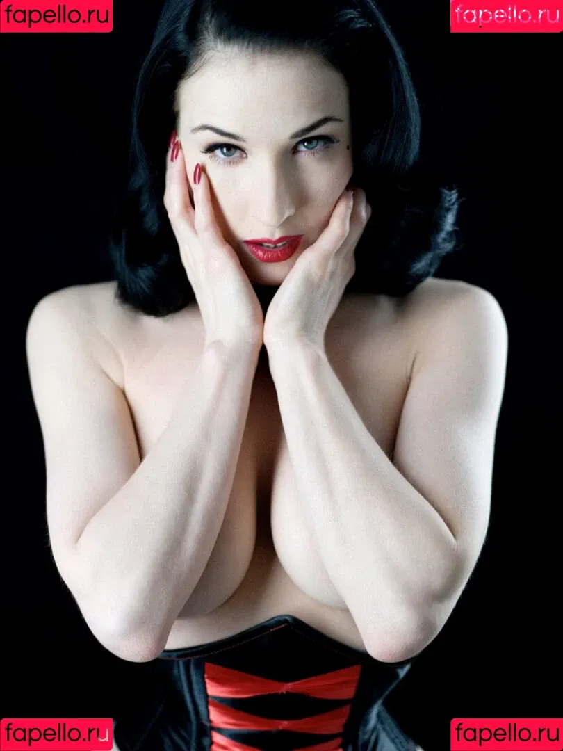 Dita Von Teese / Ditavonteese Onlyfans Photo Gallery 