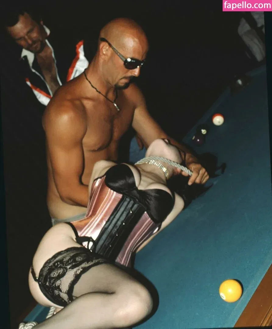 Dita Von Teese / Ditavonteese Onlyfans Photo Gallery 