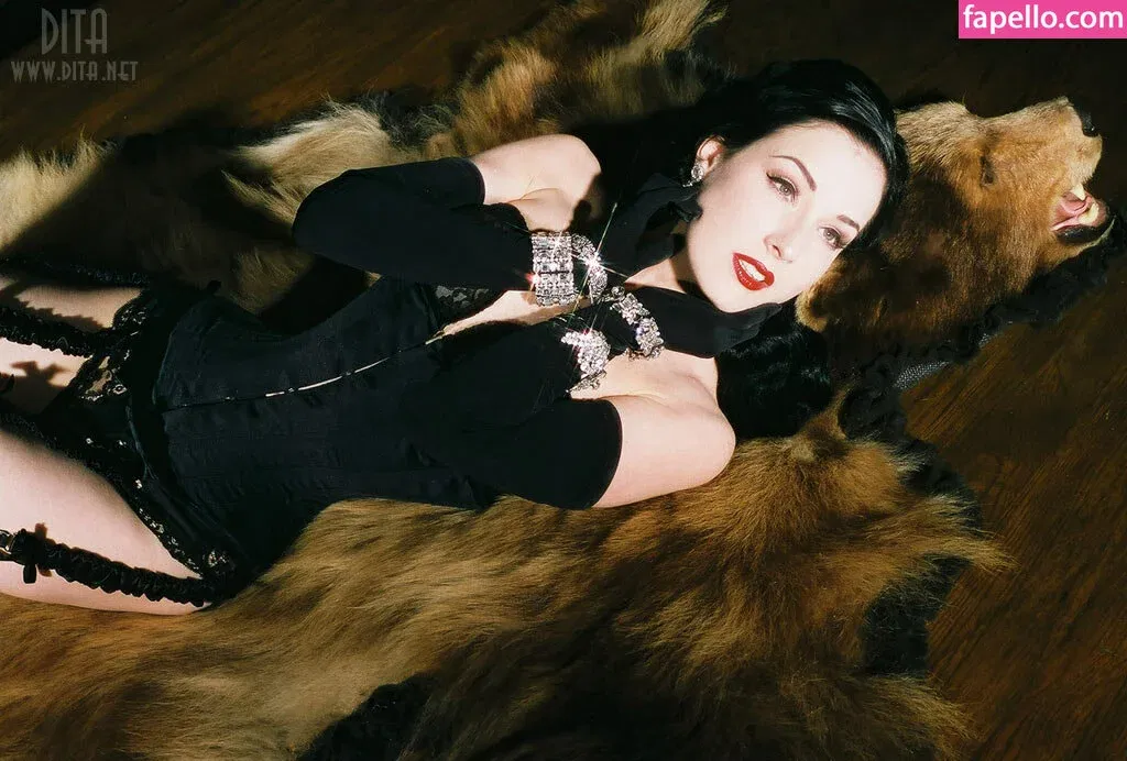 Dita Von Teese / Ditavonteese Onlyfans Photo Gallery 