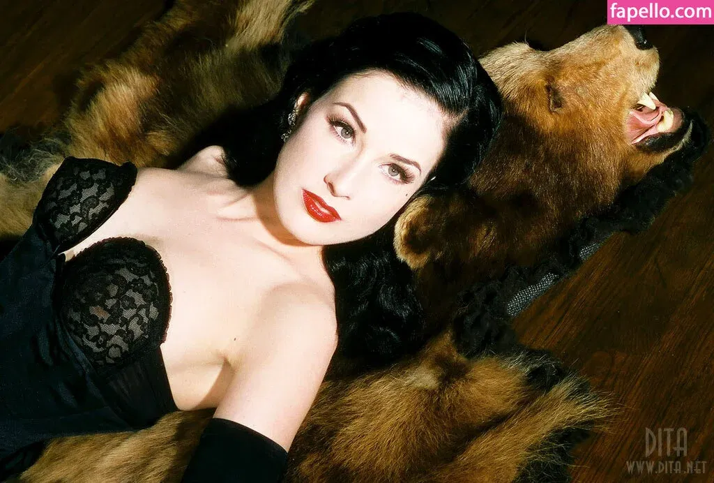 Dita Von Teese / Ditavonteese Onlyfans Photo Gallery 