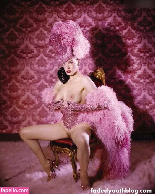 Dita Von Teese / Ditavonteese Onlyfans Photo Gallery 