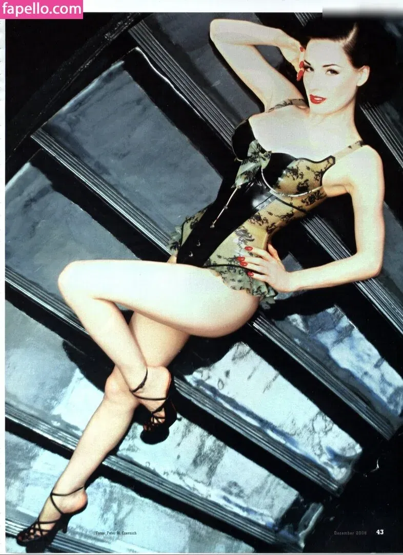 Dita Von Teese / Ditavonteese Onlyfans Photo Gallery 