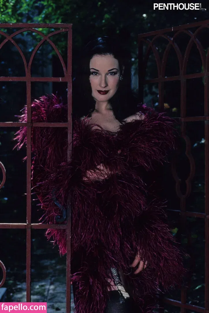 Dita Von Teese / Ditavonteese Onlyfans Photo Gallery 