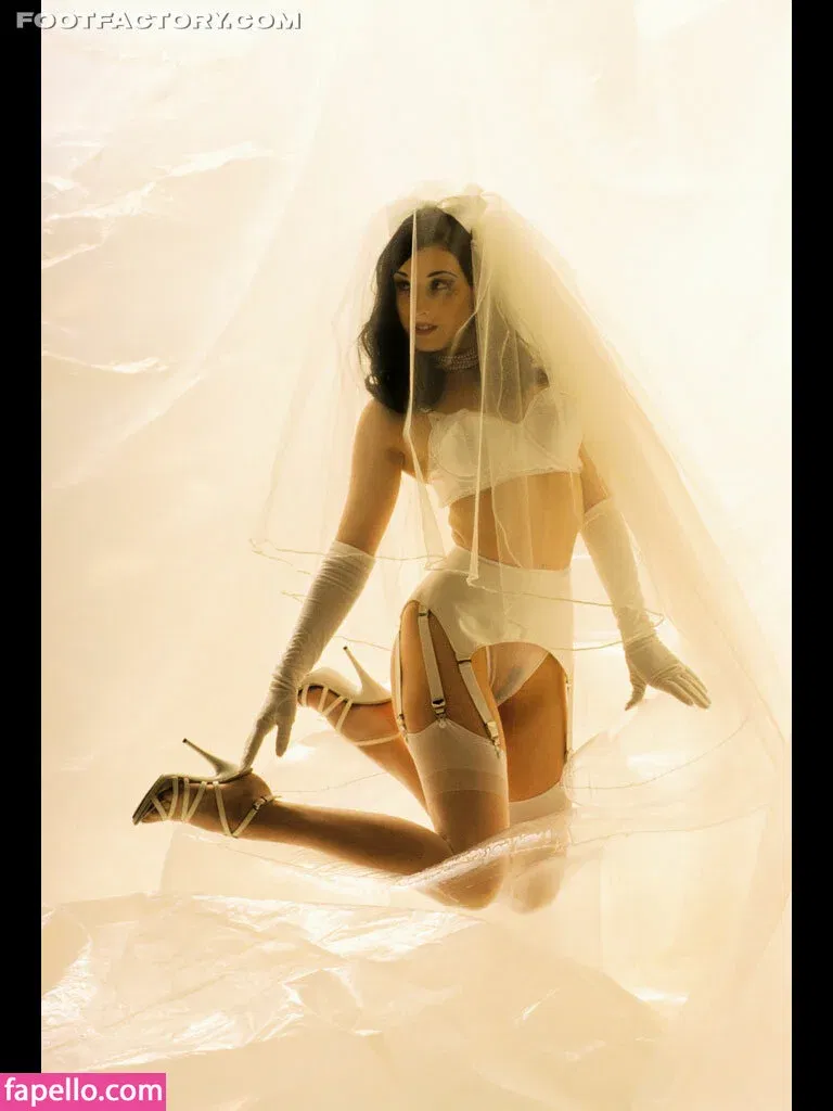 Dita Von Teese / Ditavonteese Onlyfans Photo Gallery 