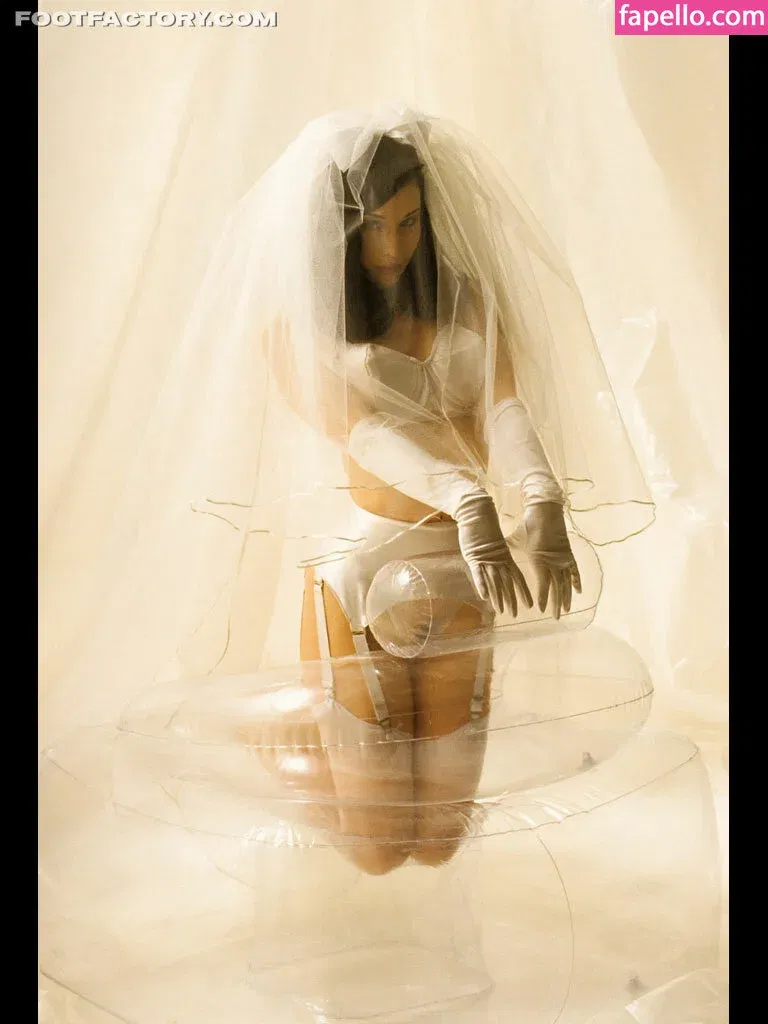 Dita Von Teese / Ditavonteese Onlyfans Photo Gallery 