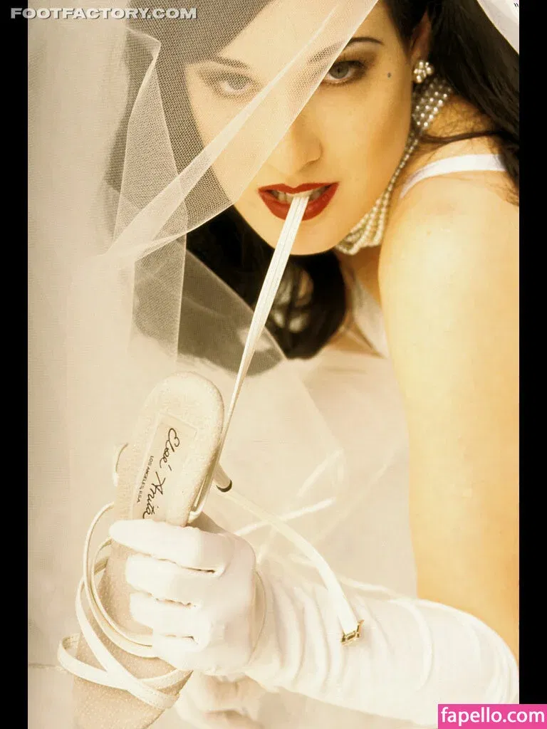 Dita Von Teese / Ditavonteese Onlyfans Photo Gallery 