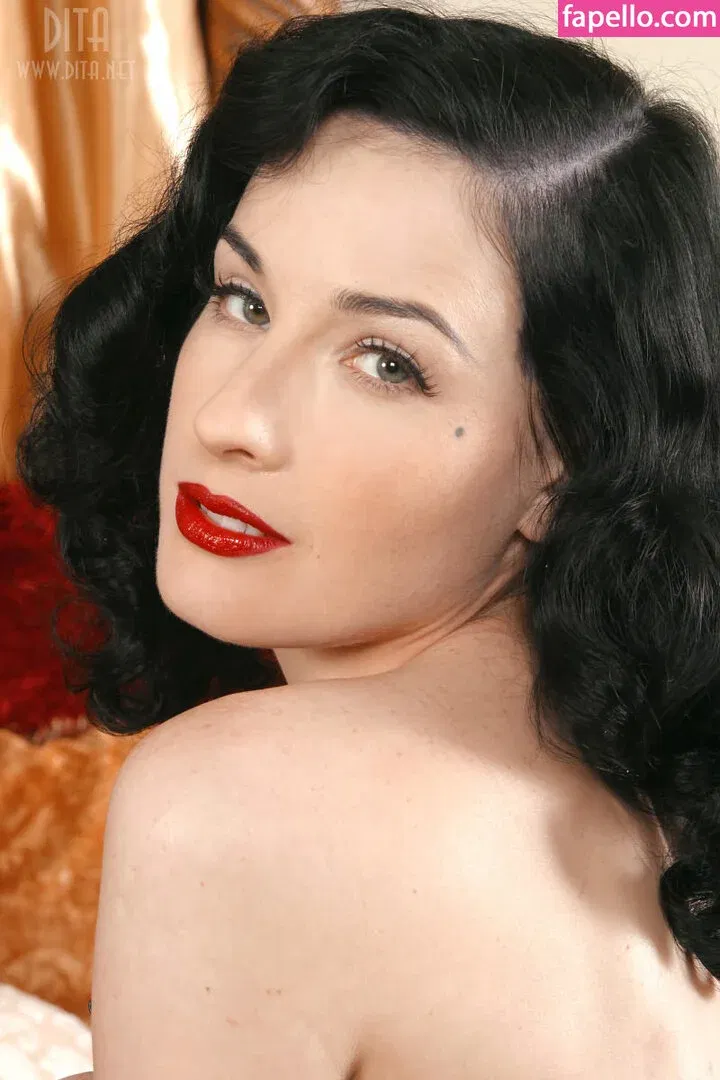 Dita Von Teese / Ditavonteese Onlyfans Photo Gallery 