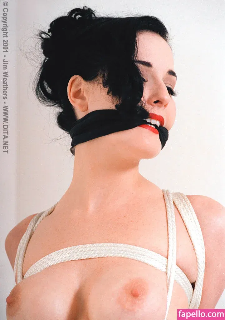 Dita Von Teese / Ditavonteese Onlyfans Photo Gallery 